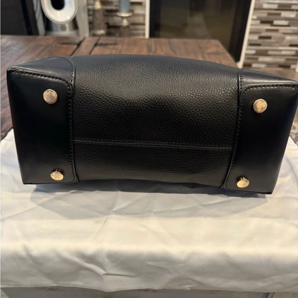 Michael Kors Mercer Gallery Tote (EUC) - Picture 7 of 14